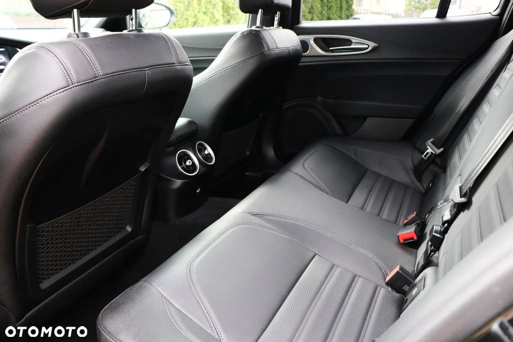 Alfa Romeo Giulia 2.0 Turbo Veloce Q4 - 20
