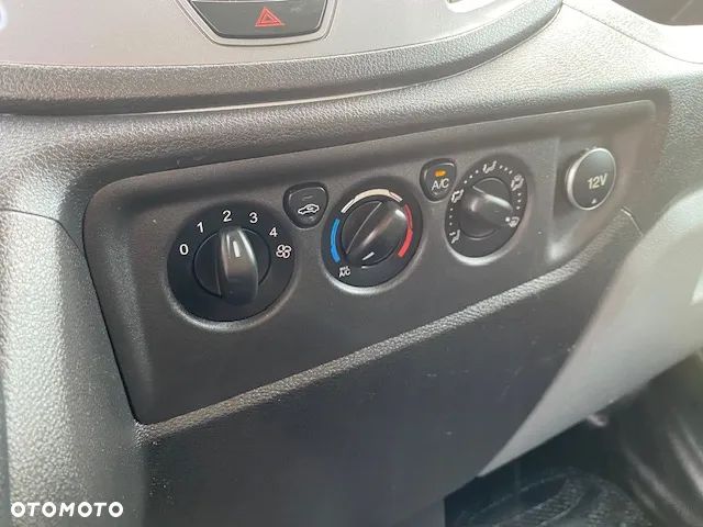 Ford Transit - 9