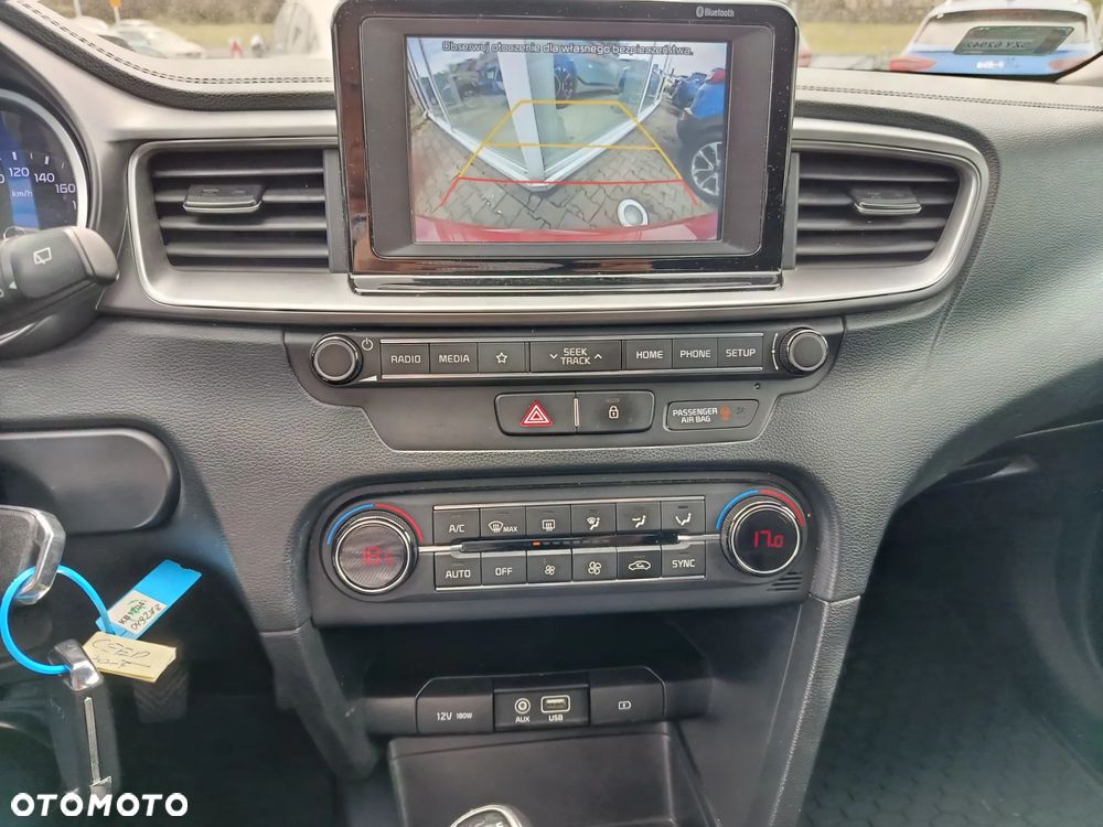 Kia Ceed 1.4 M - 12