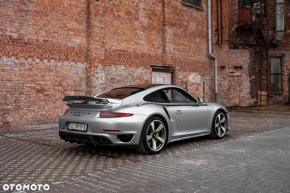 Porsche 911 - 1