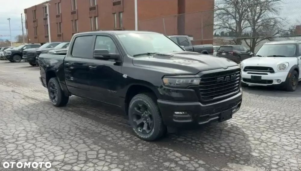 Dodge RAM 5.7 4x4 - 30