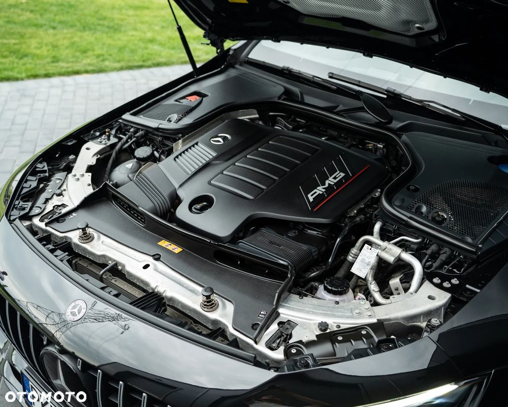 Mercedes-Benz AMG GT 43 4-Matic+ - 36