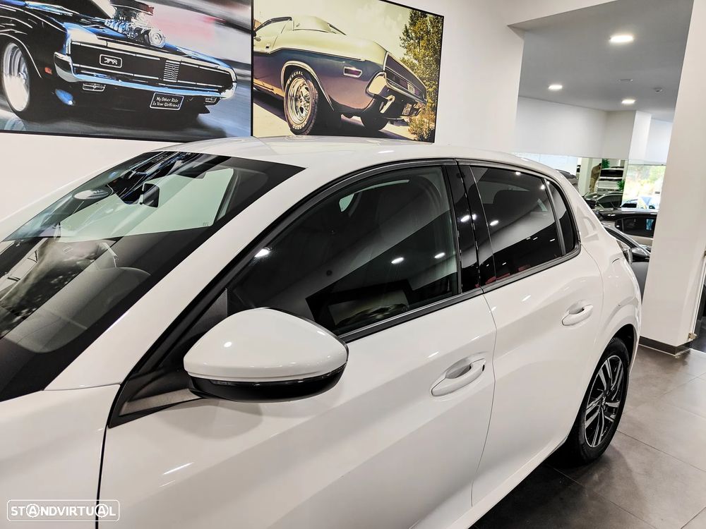Peugeot 208 1.2 PureTech Allure EAT8 - 10