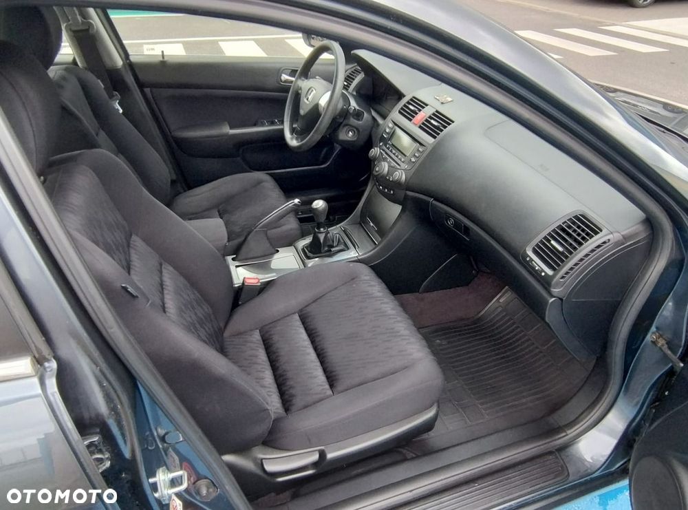 Honda Accord 2.0 Comfort - 13