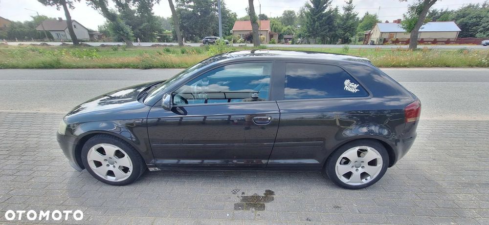 Audi A3 3-drzwiowe 1.6 Ambiente - 2