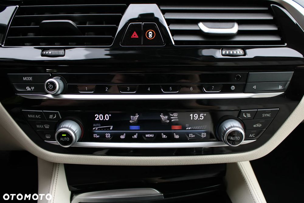 BMW Seria 5 520d xDrive MHEV Luxury Line - 23