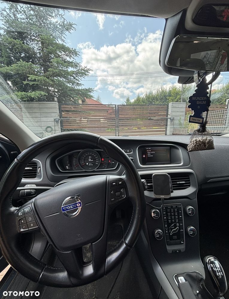 Volvo V40 D2 Base - 14