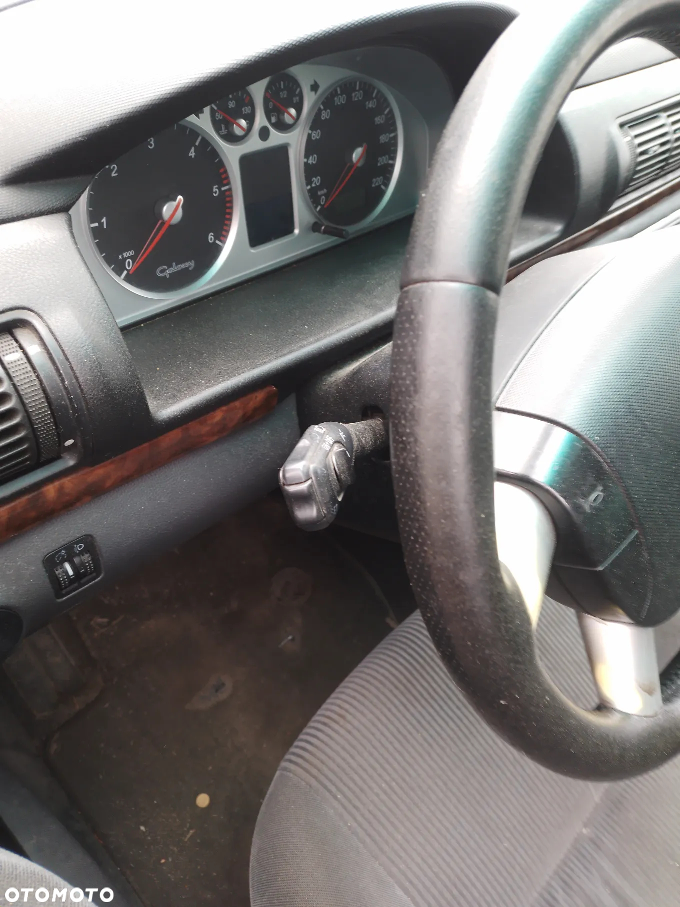 FORD GALAXY 00-06 1.9TDI 150KM KOLOR GV SCHOWEK DESKI ROZDZIELCZEJ ŚRODKOWY PRAWY - 36