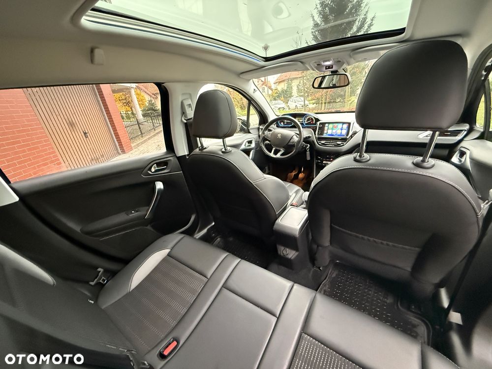 Peugeot 2008 1.2 PureTech Allure S&S - 7