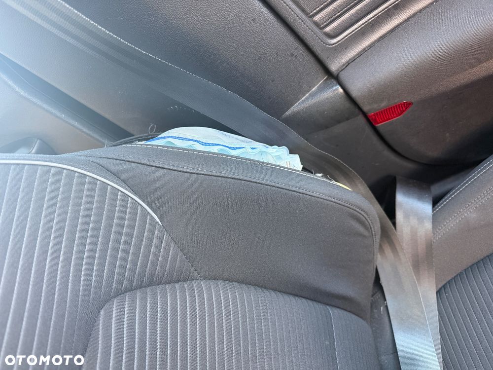 Ford Focus 1.5 EcoBlue STart-Stopp-System TITANIUM - 7