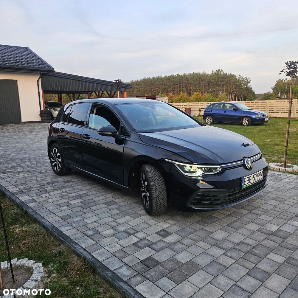 Volkswagen Golf - 2