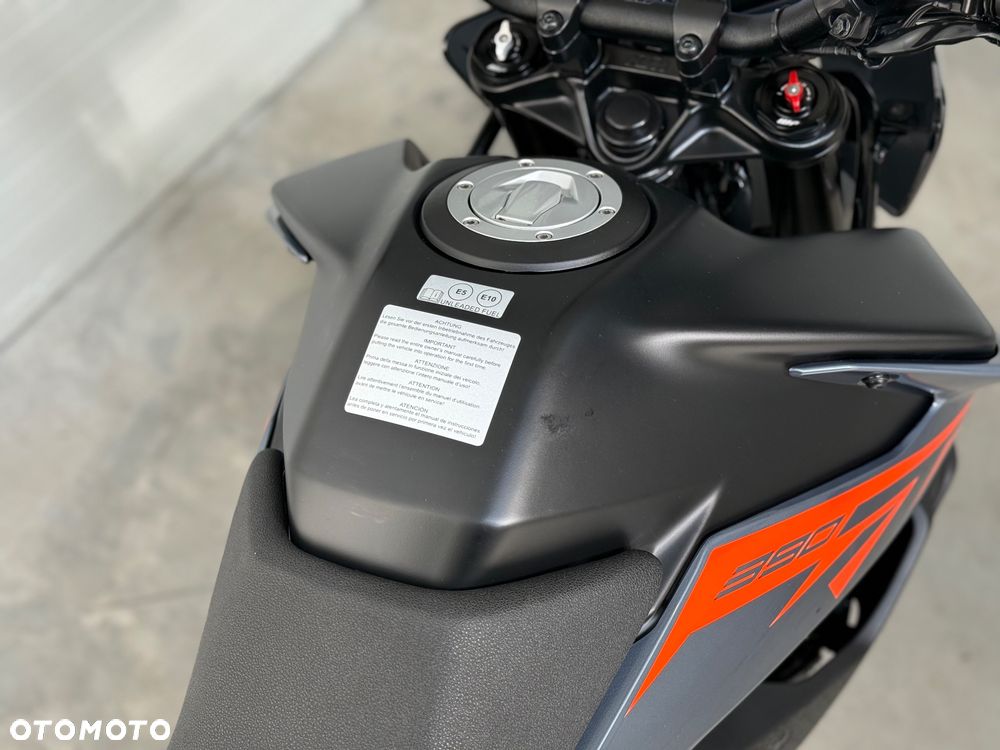 KTM Adventure - 19