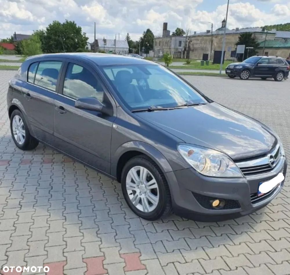 Opel Astra 1.6 Cosmo - 17