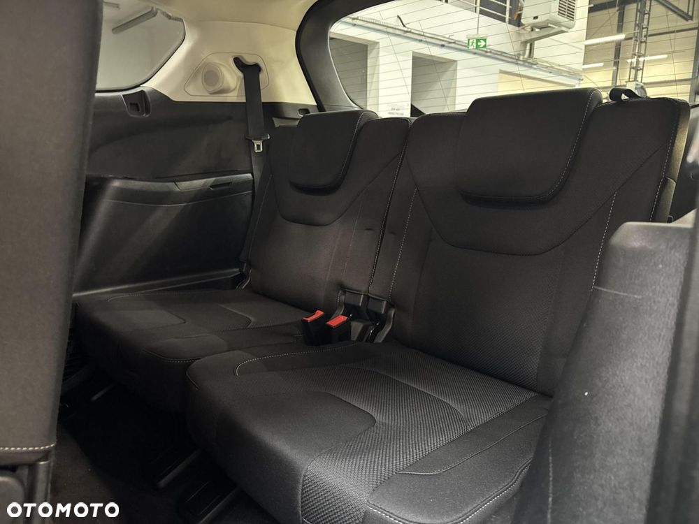 Ford S-Max - 31