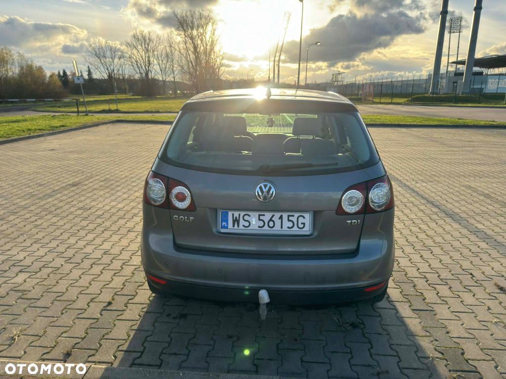 Volkswagen Golf - 18