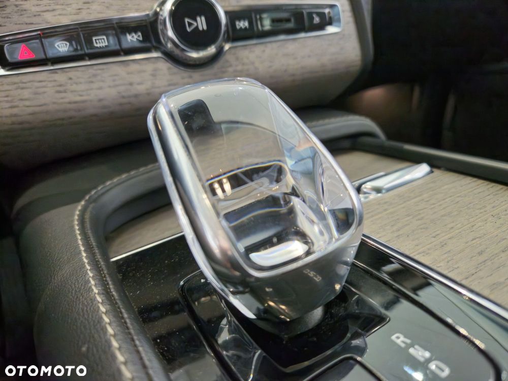 Volvo XC 90 - 25