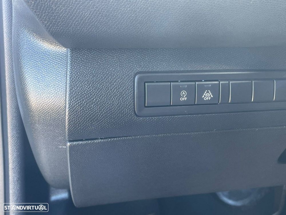 Peugeot 308 1.6 BlueHDi Allure EAT6 - 23