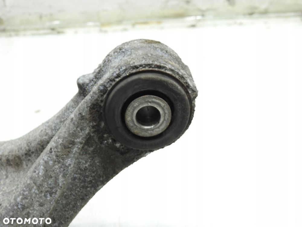 WAHACZ PRAWY TYŁ PEUGEOT 407 COUPE 3.0 V6 HDI - 2