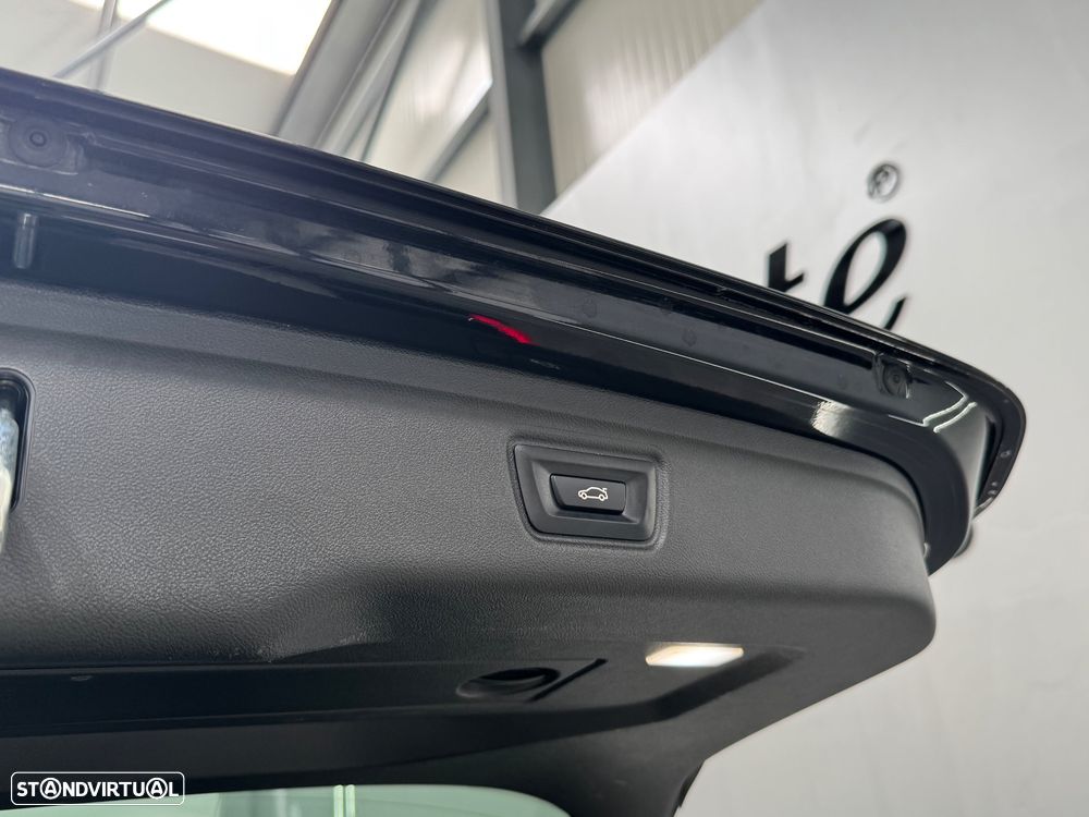 BMW 320 e Auto - 41