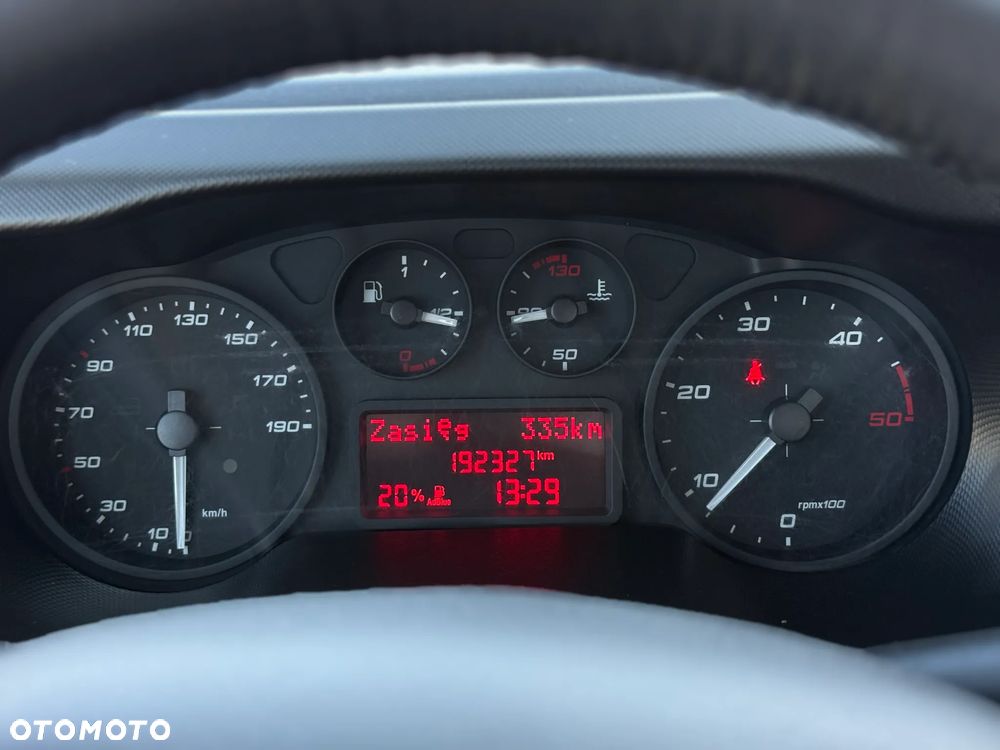 Iveco Daily 35S15 3.0 HPI 150KM / Autolaweta NOWY Najazd Aluminiowy / Wyciągarka + Poduszki Pneumatyczne / 2019 ROK PRODUKCJI / TYLKO 192.327KM PRZEBIEGU ! - 25