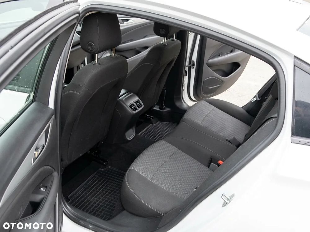 Opel Insignia - 10