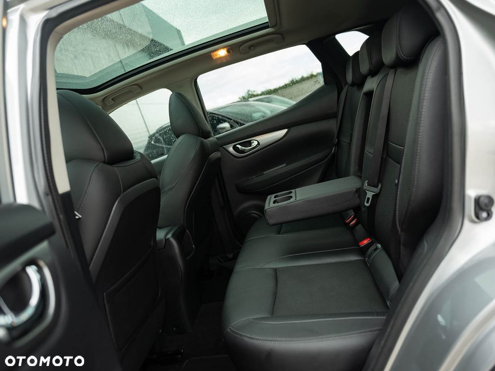Nissan Qashqai 1.6 DCi Xtronic TEKNA - 15
