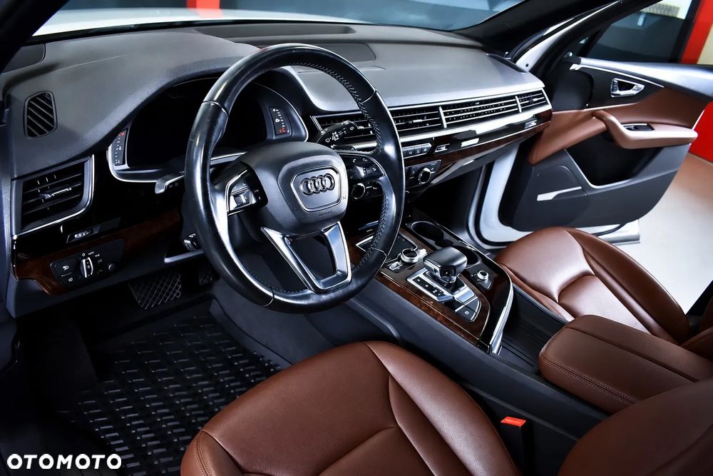 Audi Q7 - 5