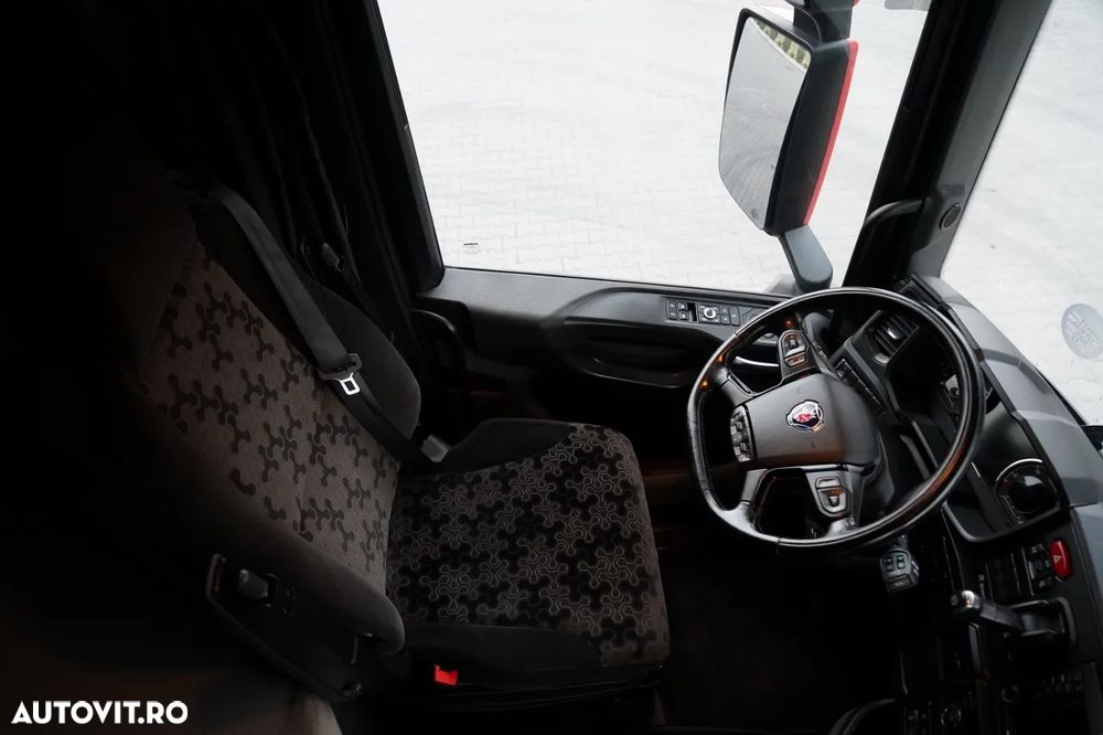 Scania S 460 / CORTINĂ 8.1 M / 60 M3 / SOLO / 6X2 / PUNTE RIDICATĂ / PUNTE DIRECȚIE - 29
