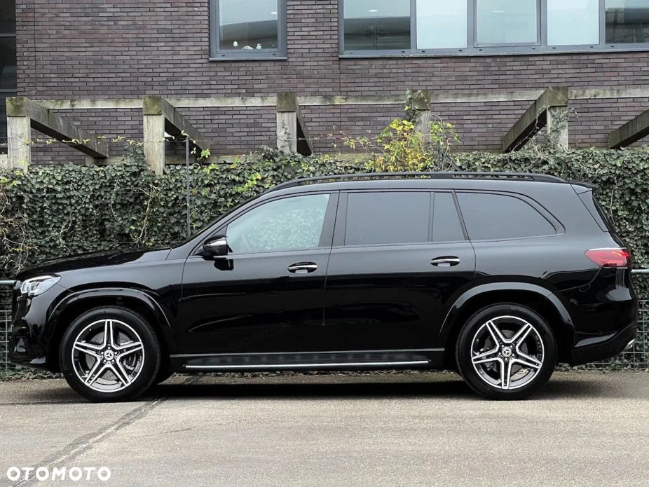 Mercedes-Benz GLS - 2