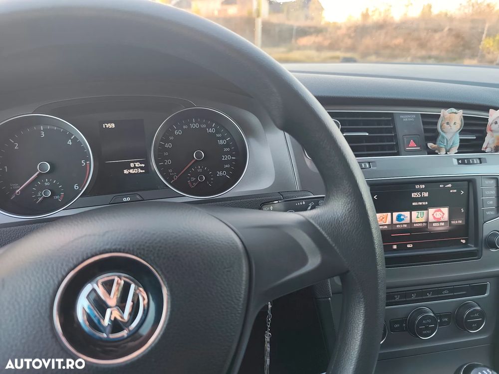 Volkswagen Golf - 12