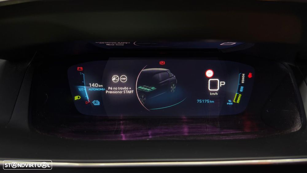 Peugeot e-208 Allure Pack - 27
