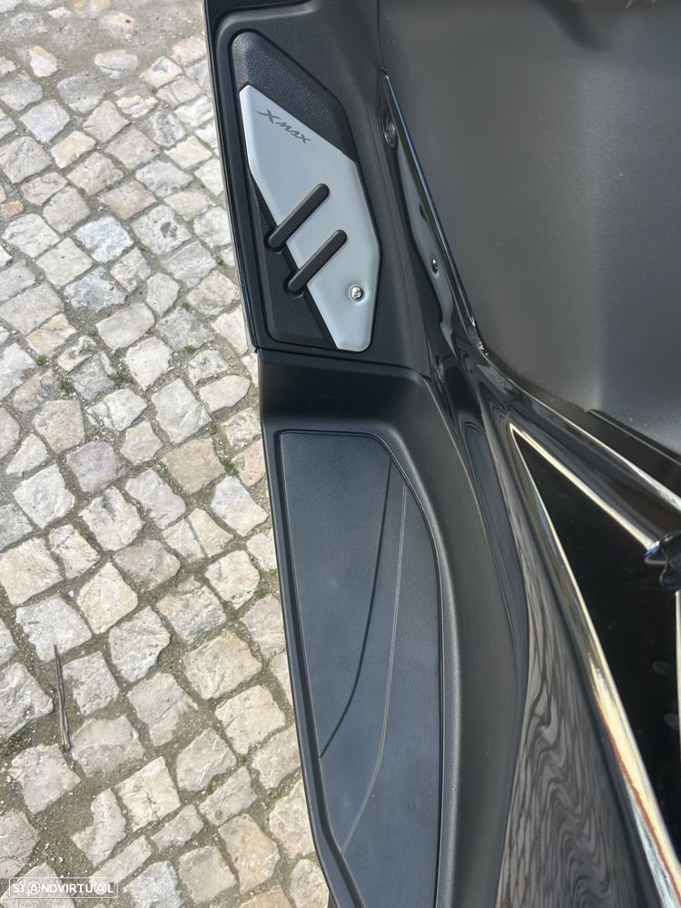 Yamaha X-Max Tech Max - 9