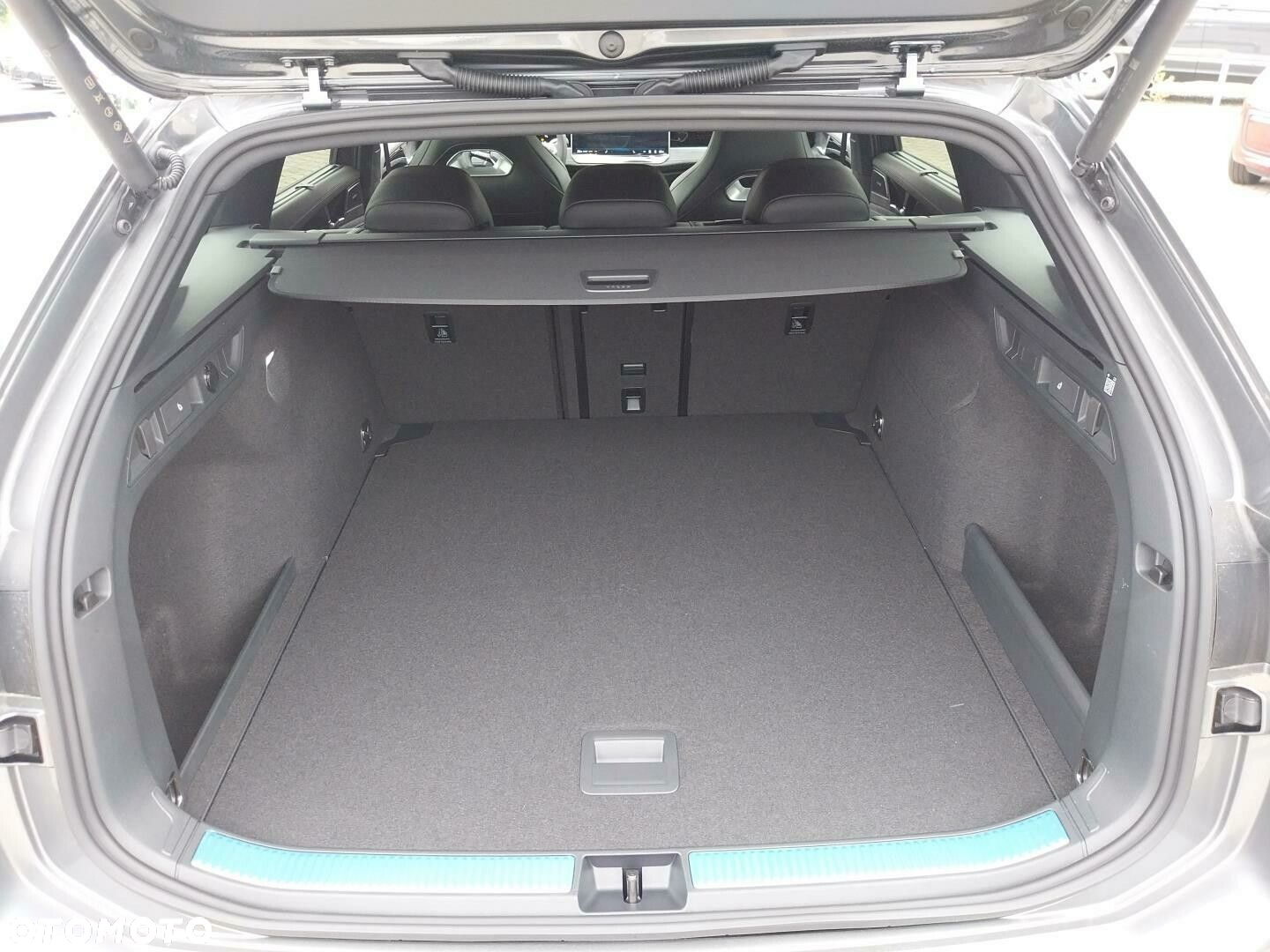 Volkswagen Passat - 5
