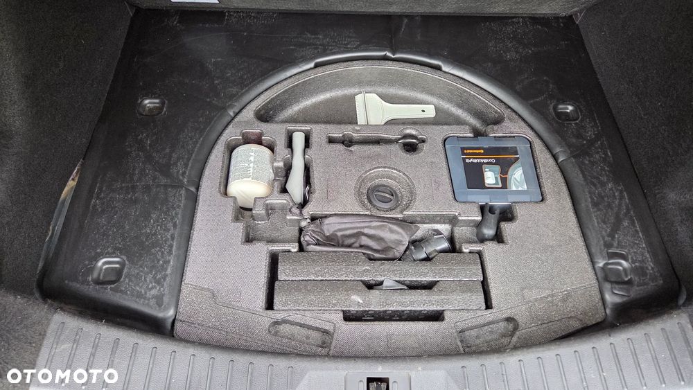 Ford Kuga 2.0 TDCi 4x4 Titanium - 32