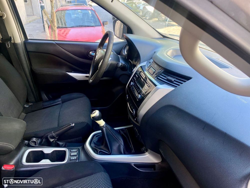 Nissan Navara 2.3 dCi CD 4WD N-Connecta - 21