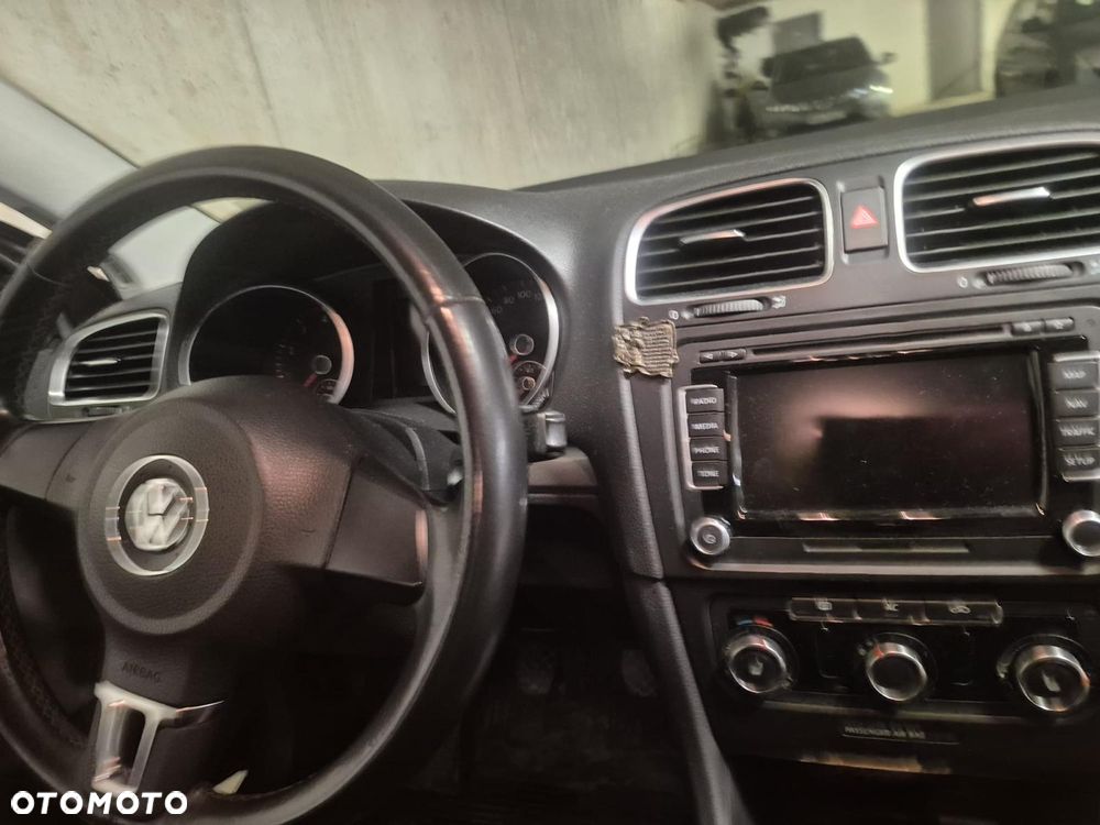 Volkswagen Golf - 15