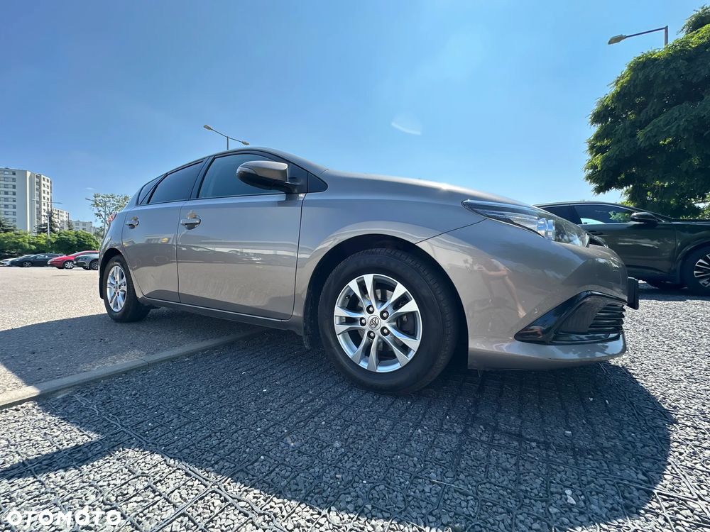 Toyota Auris 1.33 VVT-i Life Comfort - 2