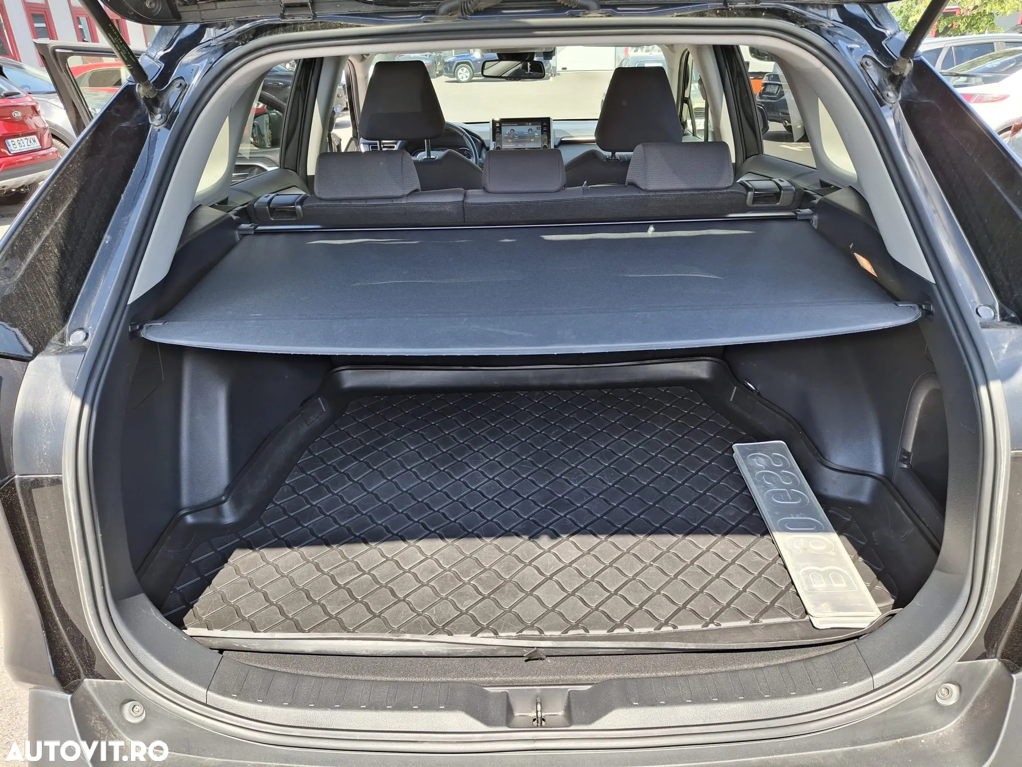 Toyota RAV4 2.5 Hybrid VVT-iE 4x4 Dynamic - 9