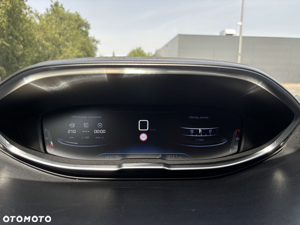 Peugeot 3008 1.2 PureTech Allure S&S - 5