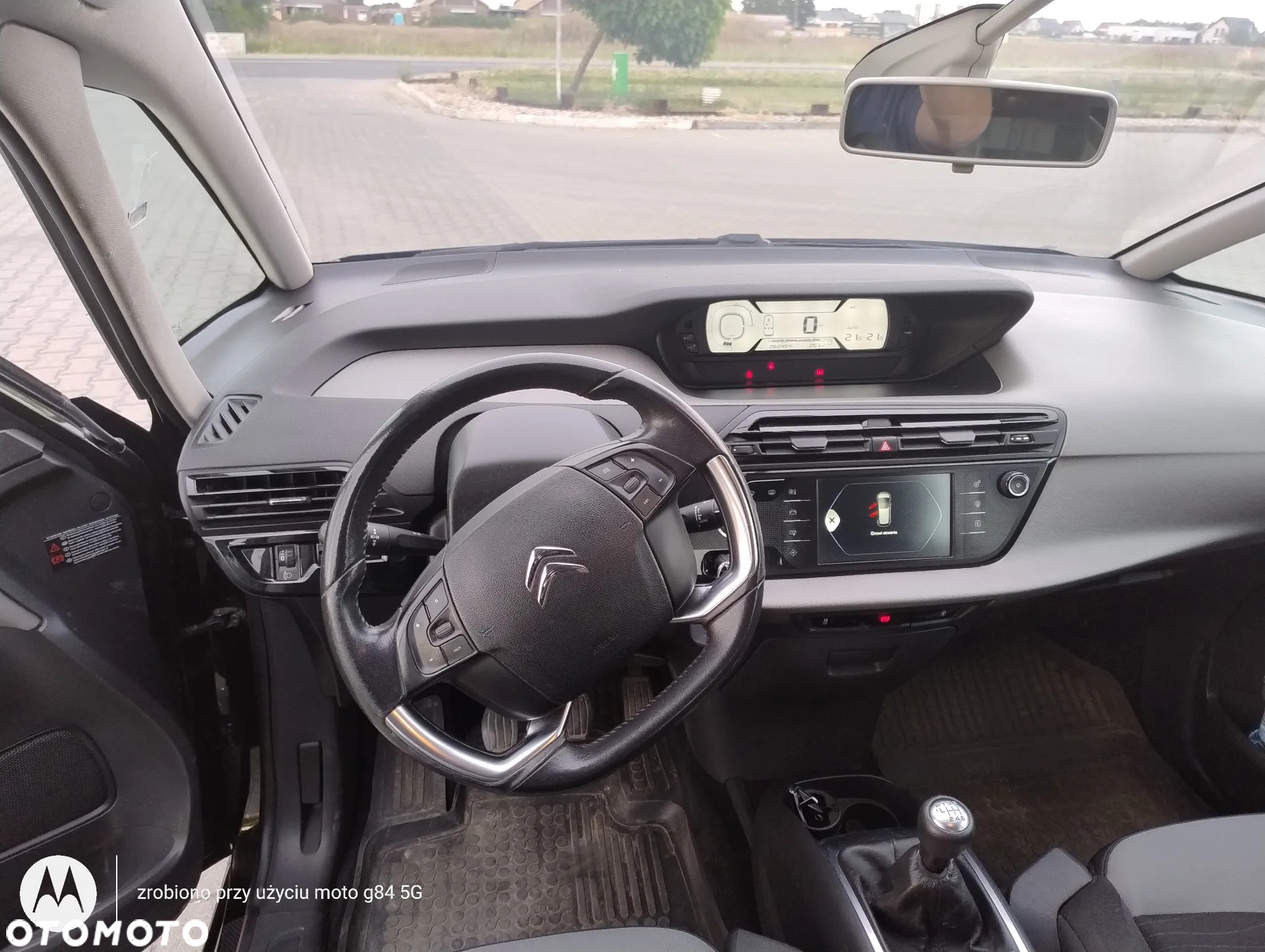 Citroën C4 e-HDi 115 Selection - 6