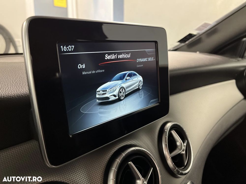 Mercedes-Benz CLA 180 7G-DCT Urban - 17