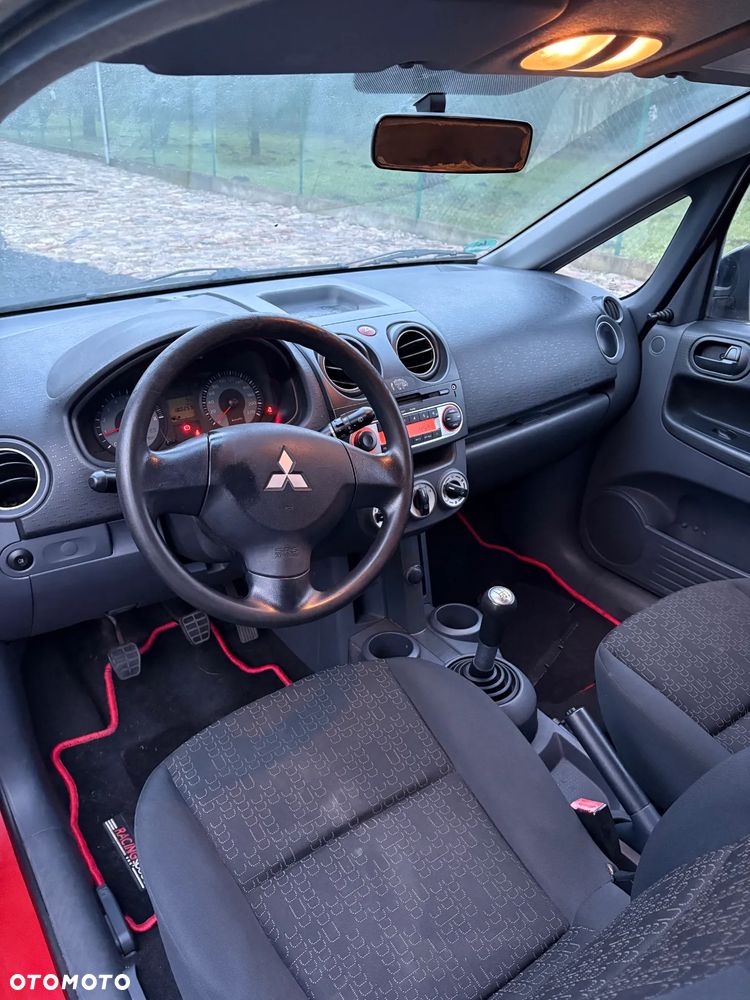 Mitsubishi Colt 1.1 - 6
