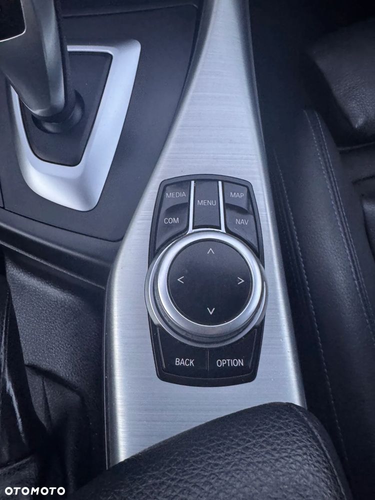 BMW Seria 1 - 19