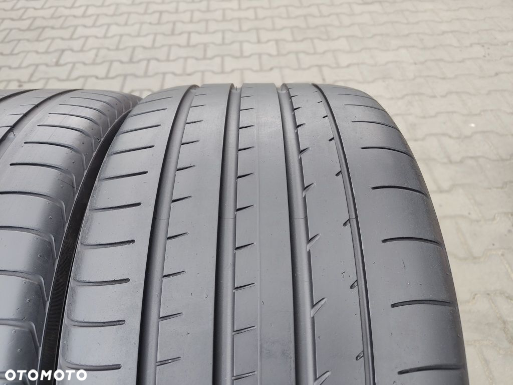 275/35/19 Yokohama Advan Sport V105 - 3