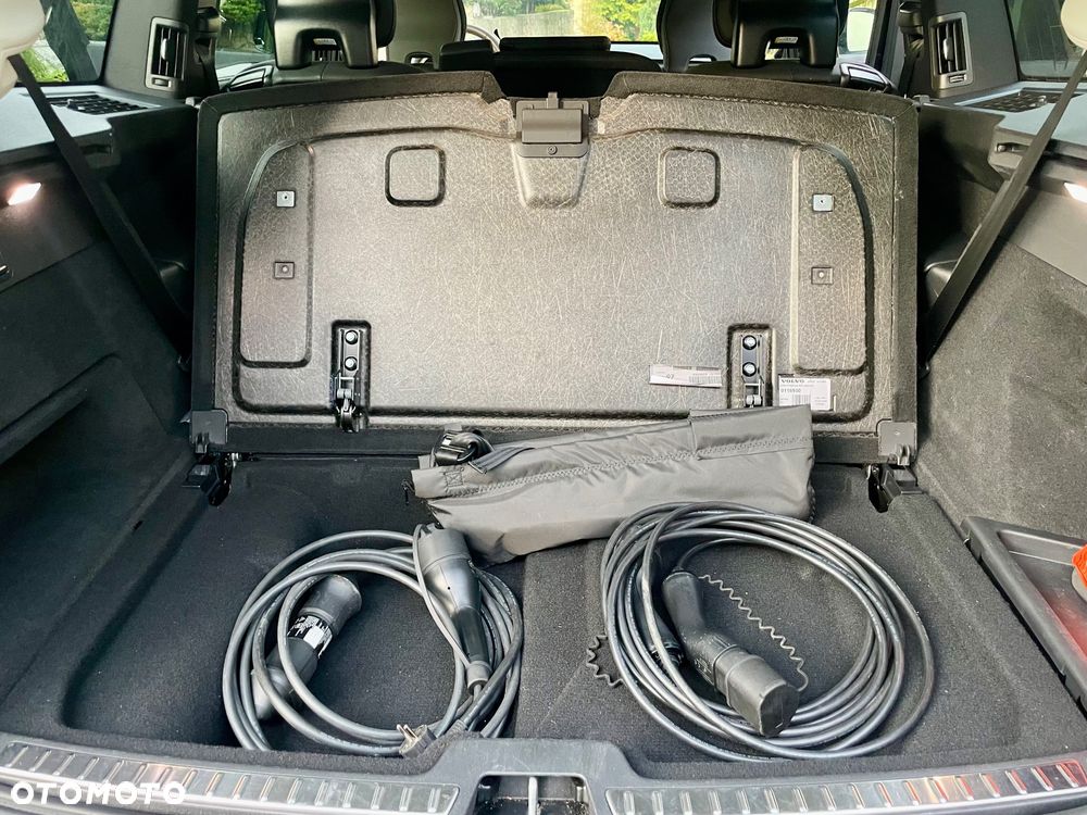 Volvo XC 90 T8 AWD Plug-In Hybrid Plus Dark 7os - 16