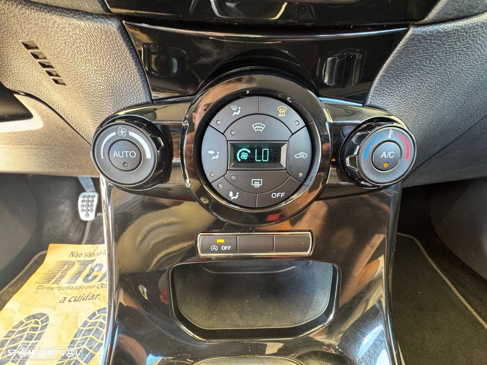 Ford Fiesta 1.0 EcoBoost S&S ST-LINE - 20