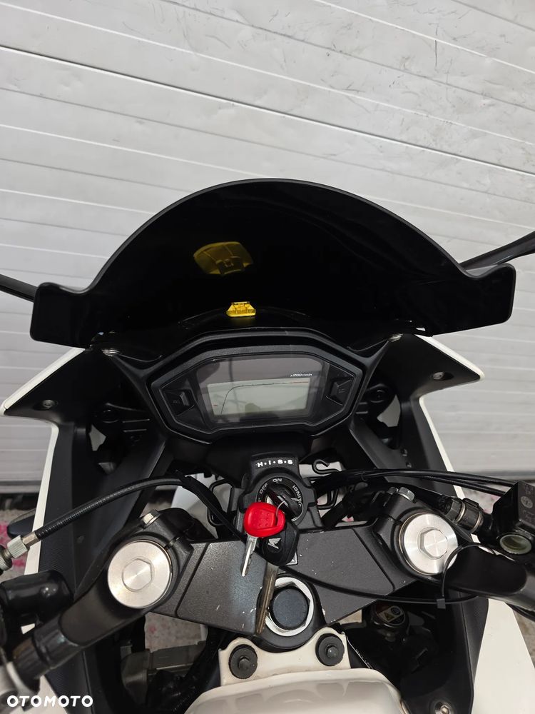 Honda CBR - 21