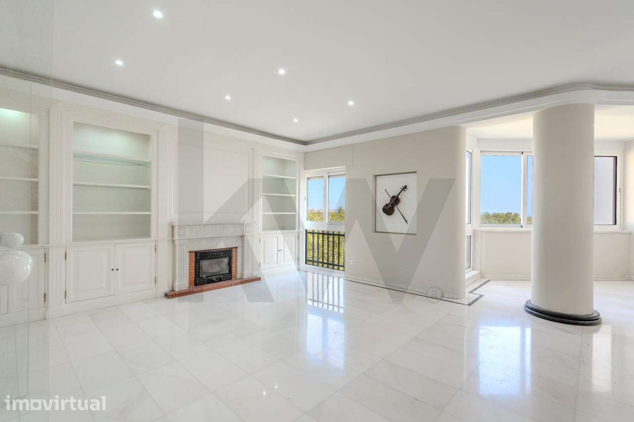 Cascais Apartamento T3 Renovado para arrendamento, Último Piso, Vista - Grande imagem: 3/39
