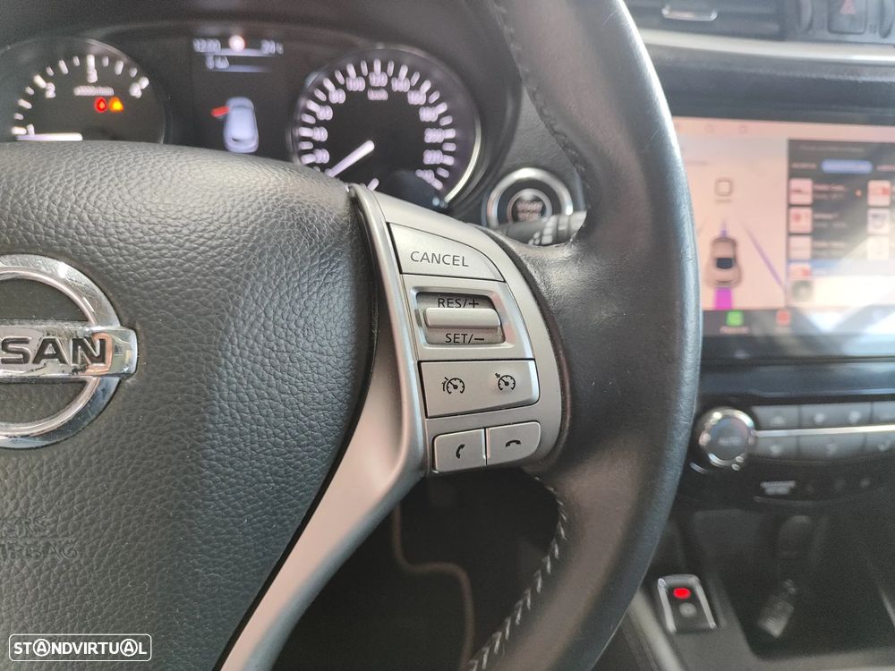 Nissan Qashqai 1.5 dCi N-Connecta 18 - 30