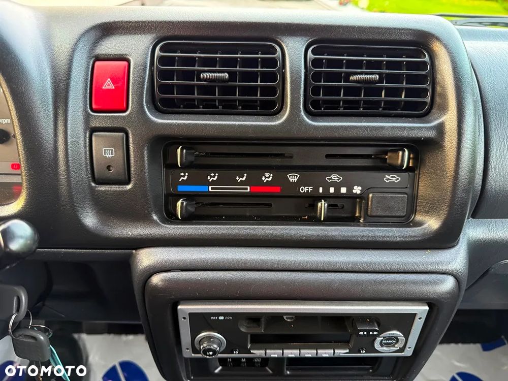 Suzuki Jimny 1.3 - 27